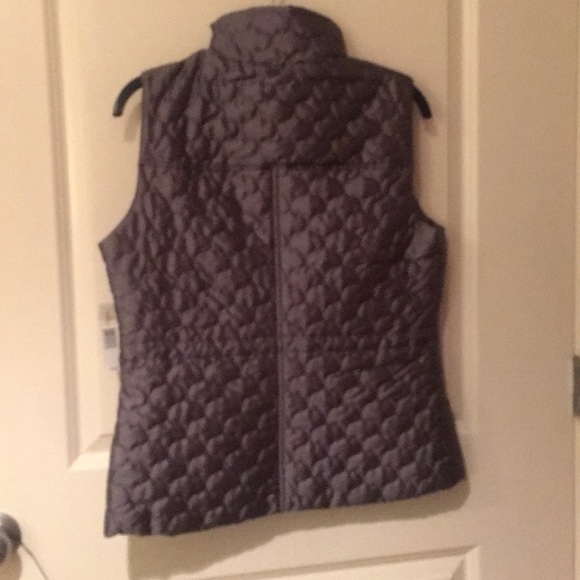 Pewter metallic vest - Picture 2 of 3